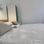House Roca Apartment Vodice