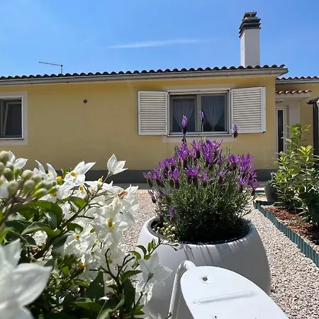 House Roca Apartment Vodice