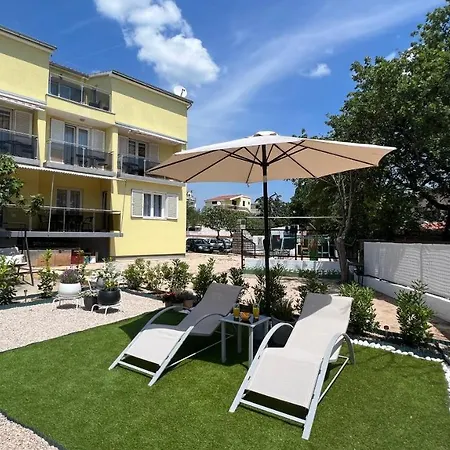 House Roca Apartment *