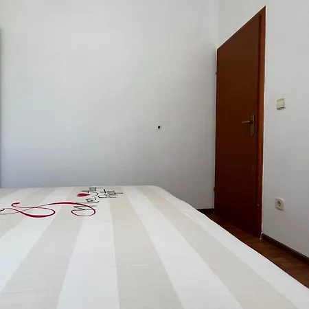 Apartment House Roca Vodice