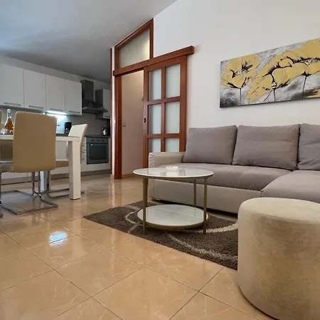 Apartment House Roca *