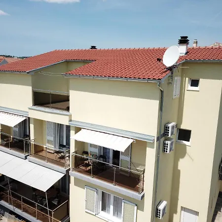 House Roca Apartment Vodice