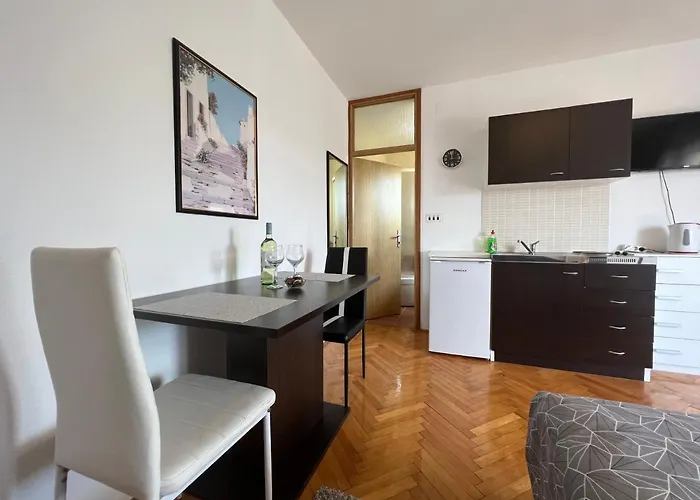 House Roca アパート *