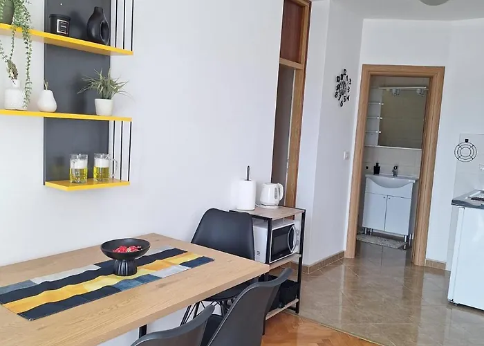 House Roca アパート